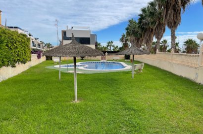 Apartamento - Reventa - Orihuela Costa - Lomas De Cabo Roig