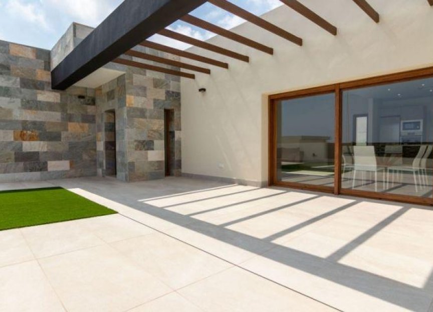 Obra nueva - Villa - Torrevieja - Los Altos