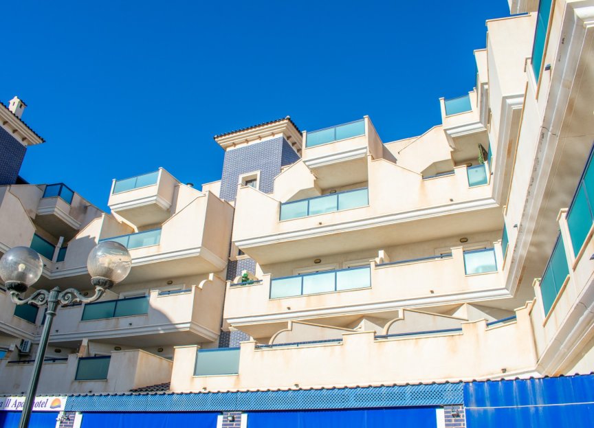 Resale - Apartment - Orihuela Costa - Campoamor