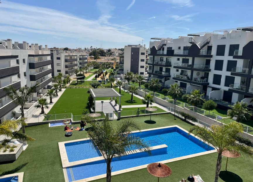 Resale - Apartment - Orihuela Costa - Villamartín