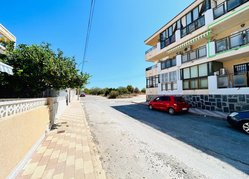 Resale - Apartment - Torrevieja - El Chaparral