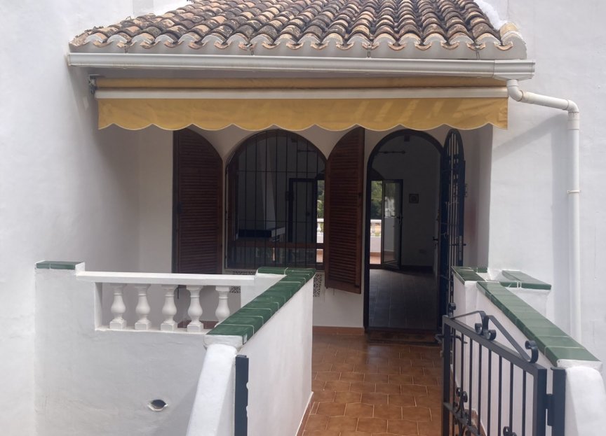 Resale - Villa - Orihuela Costa - Villamartín