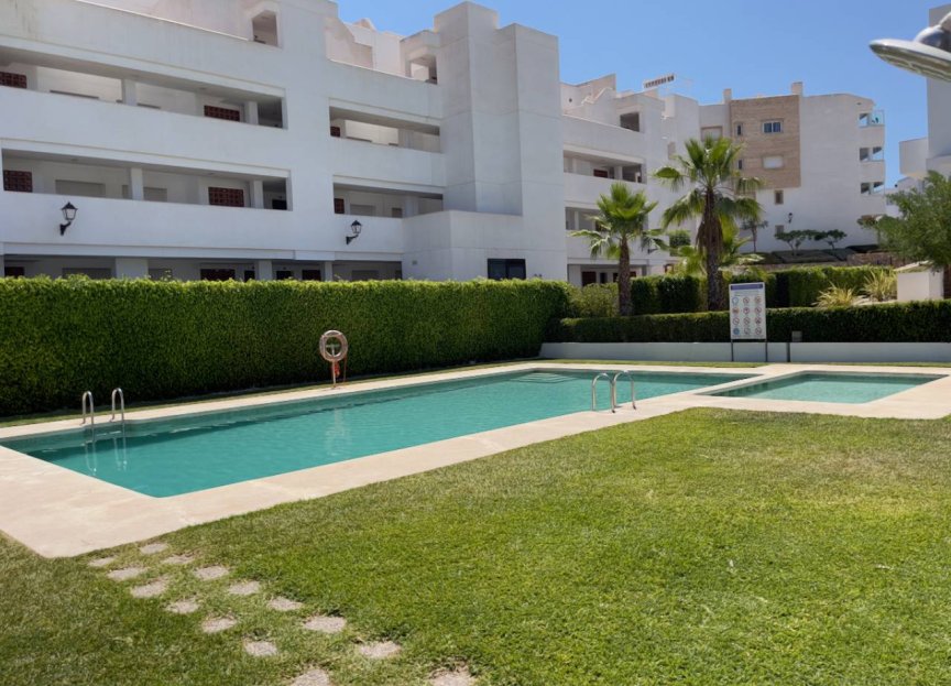 Resale - Villa - Orihuela Costa - Villamartín