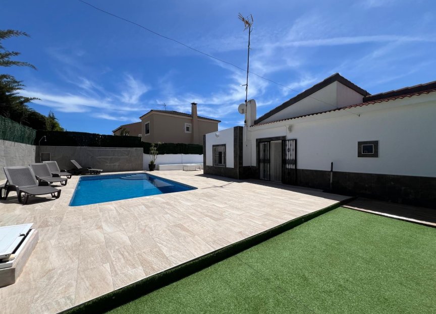 Reventa - Villa - Torrevieja - Los Balcones