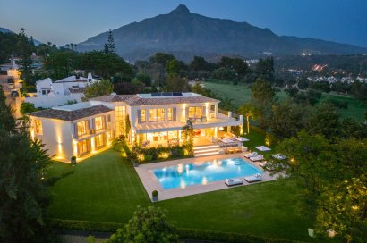 Villa - Resale - Marbella - Nueva Andalucía