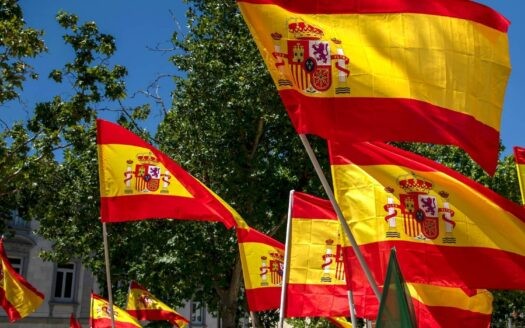 When do you pay taxes in Spain?