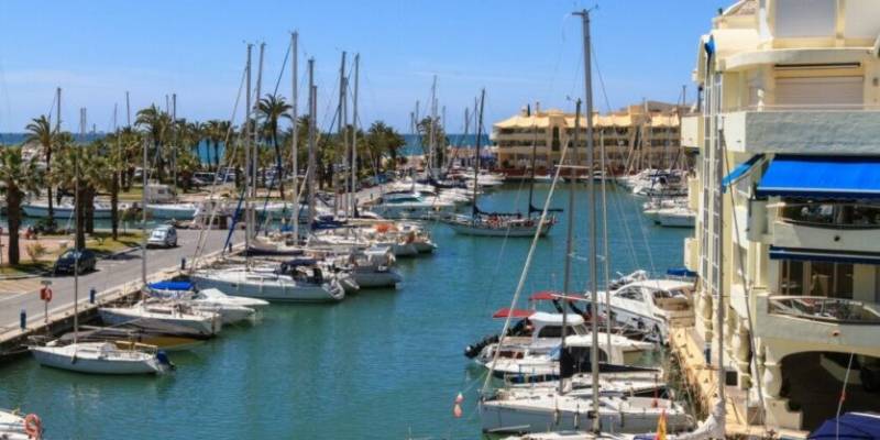 How much does a marina cost in Spain?