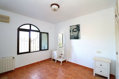 Resale - Villa - Orihuela Costa - Los Dolses