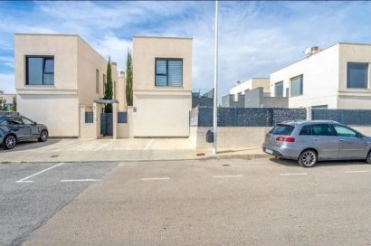 Resale - Villa - Torrevieja - Punta Prima