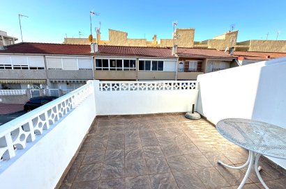 Resale - Villa - Torrevieja - Playa de los Naufragos