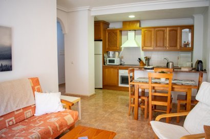 Resale - Apartment - Orihuela Costa - Campoamor