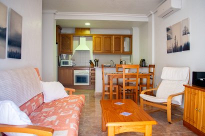 Resale - Apartment - Orihuela Costa - Campoamor