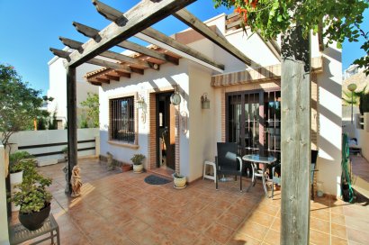 Resale - Villa - Villamartín - PAU 8