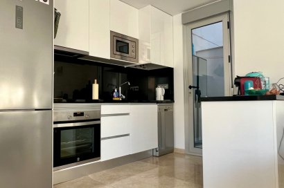 Resale - Apartment - Orihuela Costa - Villamartín