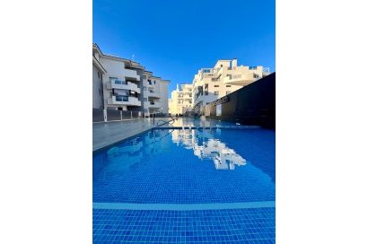 Resale - Apartment - Orihuela Costa - Villamartín