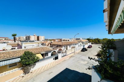 Resale - Apartment - Torrevieja - El Chaparral