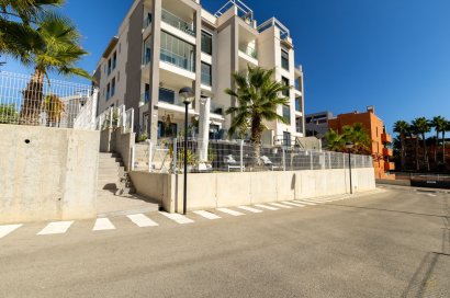 Resale - Apartment - Orihuela Costa - Villamartín